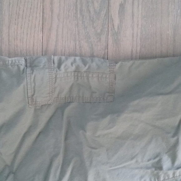 3 items. 1Dkny cargo capris what a deal sz 12.green henly top.blank top - Picture 11 of 15